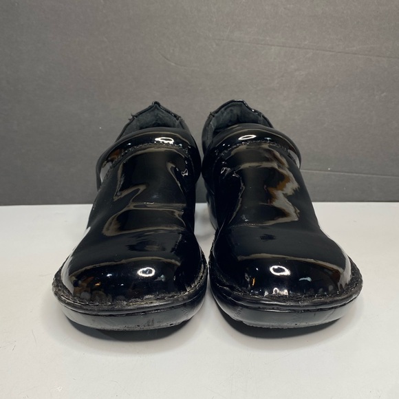 BOC Born Concept Shoes Womens 10 Wedge Clogs Black Patent Pleather Slip On - Picture 2 of 12